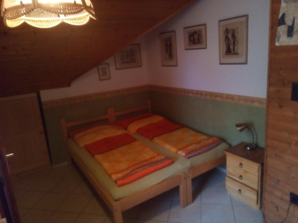 Rita Vendegszobak Sopron Luaran gambar